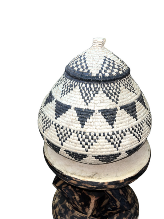 African Zulu Ukhamba Basket